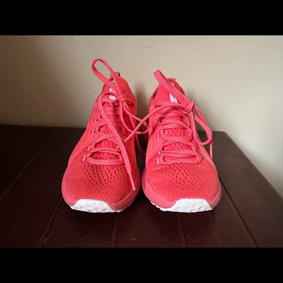 Under Armour Phantom Hovr - Picture 2 of 3